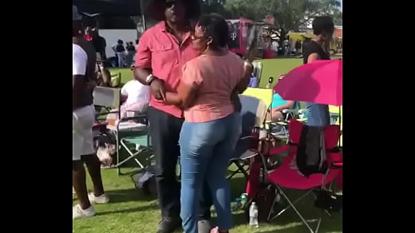 Nonton 1st Land On Your Feet Jazz Fest Tampa, Fl - Water Works Park. Proceeds To Help In Stem Program With Colle... thumbnail