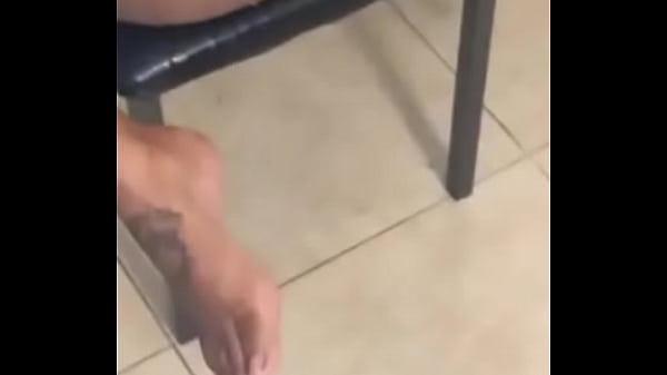 Peeing slender ebony babe