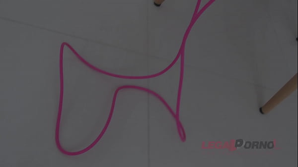 Nonton Angel Karyna Dap'ed & Manhandled (0% Pussy) Sz1197 thumbnail