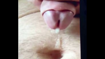 Love to wank and cum 
