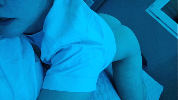 Play MP4 - cute boy shows his nice gay ass