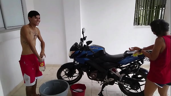 Que Sexy Es La Cachonda De Mi Mujer thumbnail