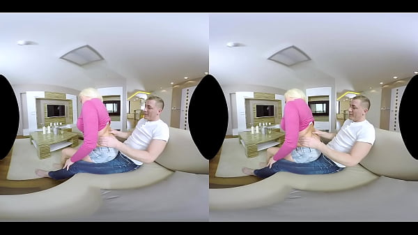 Casey Szilvia has_an evening of pleasure_in VR