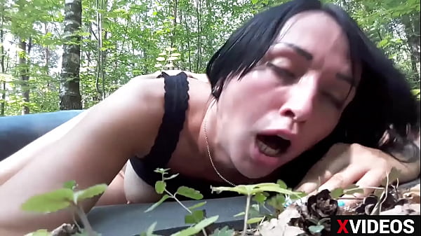 Play MP4 - Fucked a girlfriend in the woods and cum inside her