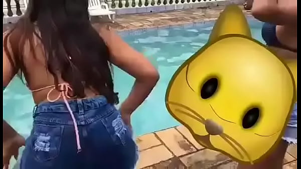 Nonton Longe Do Marido Fico Assim thumbnail