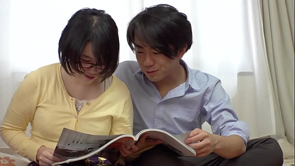 かわいい外見からは想像できないほど変態。グチョグチョなマ○コに無責任中出し 小悪魔な彼女の友達に精液が尽きるまで搾り取られる 【パート2】