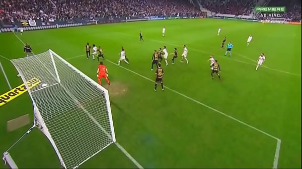 Pegando_novinha_na arena