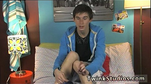 Free  gay porn movies Skyelr Bleu is on camera giving an interview 