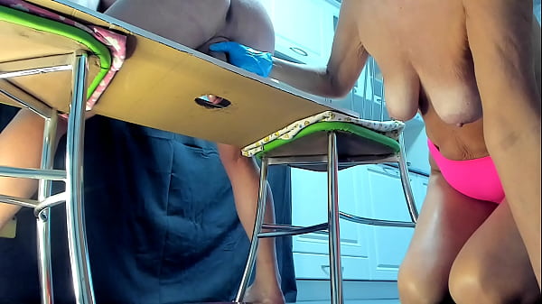 Nonton Bdsm Stepmom Drain Balls Sperm Extraction Massive Cumshot . thumbnail