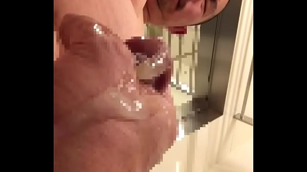 【健太郎】2018年イキ初め-デカマラ親父の亀頭責めで大量発射