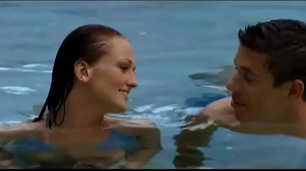 Donna Is on Vacation in a Tropical Setting and Having a Threesome