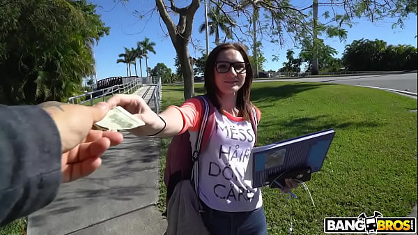 Play MP4 - Hot Nerd Fucks on the Bus