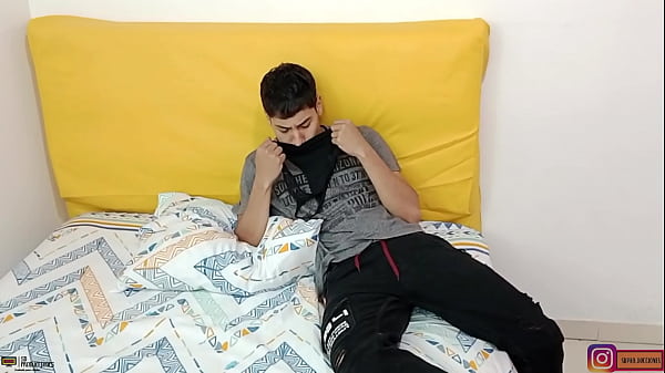 Amateur Blowjob, Garganta Profunda De Mi Hermosa Hermanastra thumbnail