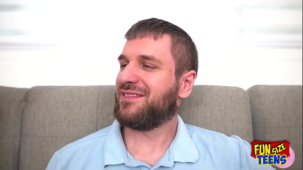 Nonton Funsize Teens - A Cute Petite Teen Is Nailed By Big Cock Dude thumbnail