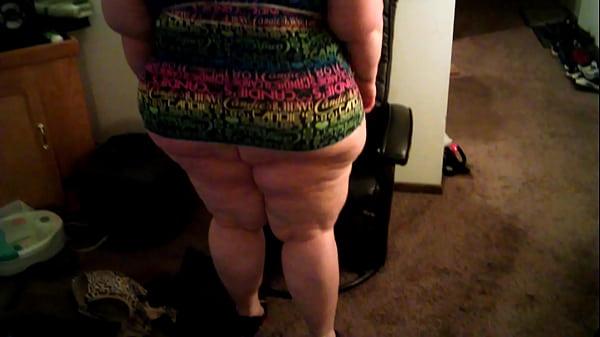 Nonton Cumpig Penny Showing Off Her Assests thumbnail