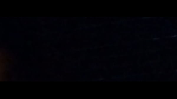 Culiando con novia y carg&aacute;ndola