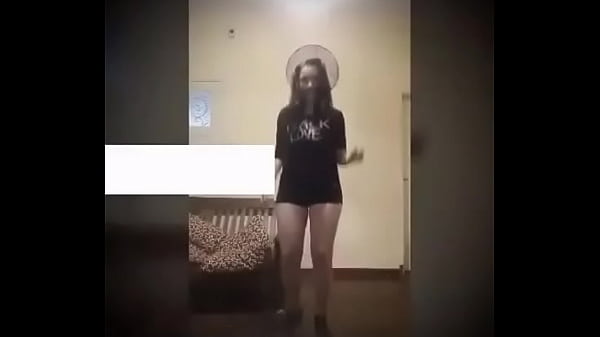 Nonton Bailando thumbnail