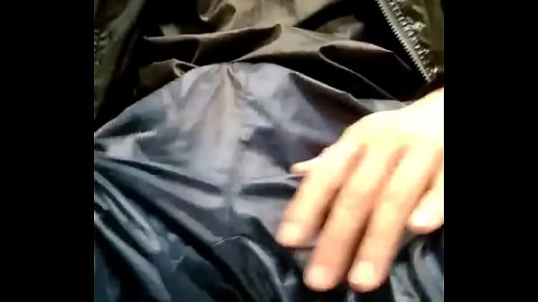 Play MP4 - Tela sire brilloso toc&aacute;ndome caliente y solito