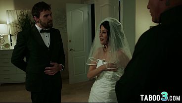 Petite MILF wife Penelope Reed has to say thanks for her father in law