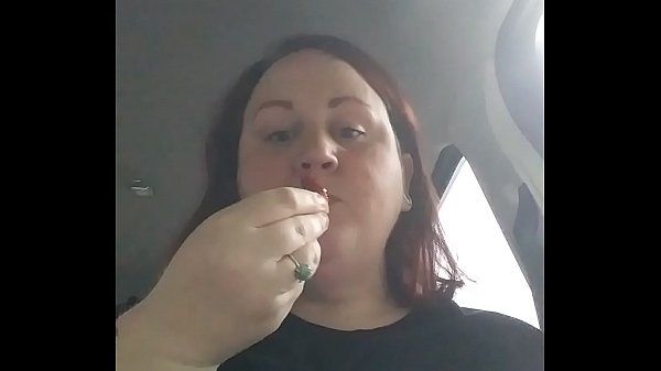 Chubbybbw eats in car while getting_hit on by stranger