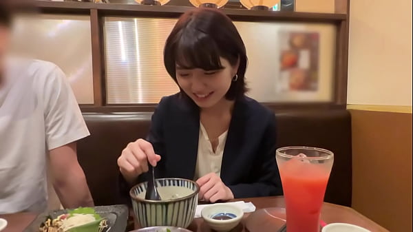 【あまちゅあハメrec＃マナミ＃ol】浮気バレのピンチでもチ●ポの誘惑に即堕ち 数時間前までただの友達だったのに&hellip;こんなエロい身体を知ってしまったらもう戻れない！ thumbnail