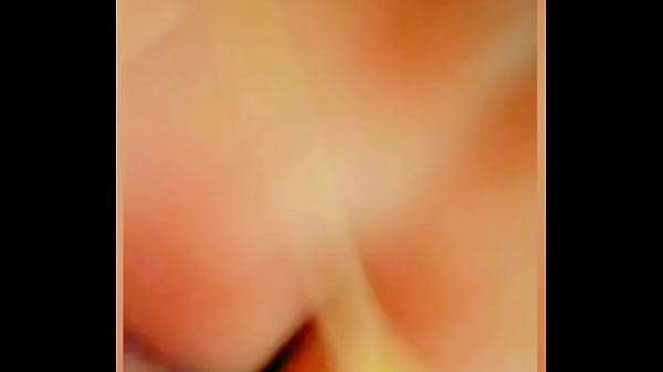 Play MP4 - Me follo a la novia de mi amigo mientras se ausenta y la ba&ntilde;o en leche de perrito y misionero