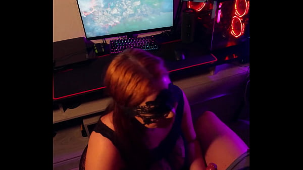 Playing battlefield while getting a blowjob i stopped playing and went to fuck my friend 