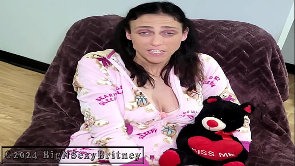 Play MP4 - Big N Sexy Britney The Southern Belle BJ Queen - &OpenCurlyDoubleQuote;Pajama Party&rdquo; 30-Second SFW Promo