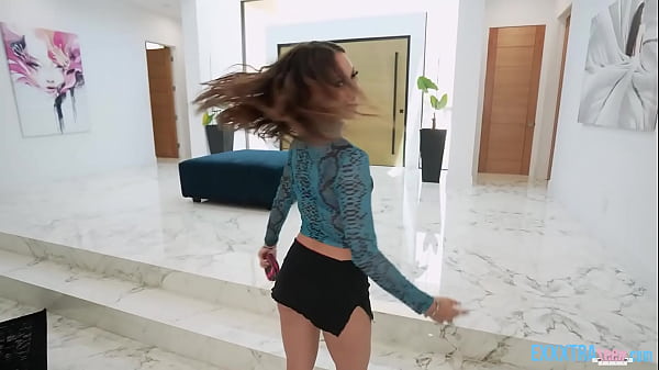 Skinny Petite Enjoys Hard Cock in Her Wet Pussy and Mouth 