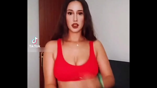 Nonton Te Vas A Correr Viendo A Esta Tetona thumbnail