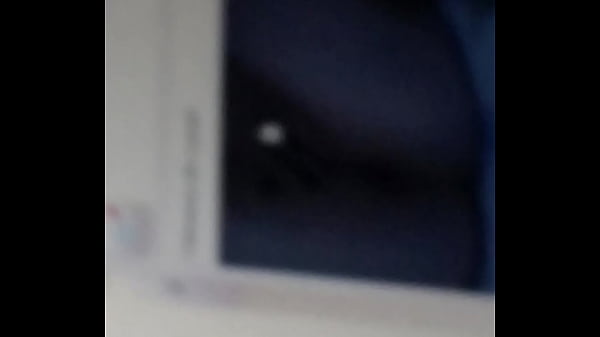 Esposa se exibindo na web cam