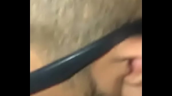 Play MP4 - Wey de la UNAM se los come mientras me chupa en Cabinas cdmx