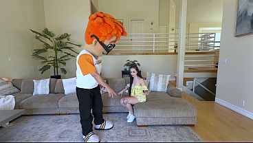 Scarlett Rosewood's Nasty Footjob Ends with a Creamy Surprise!