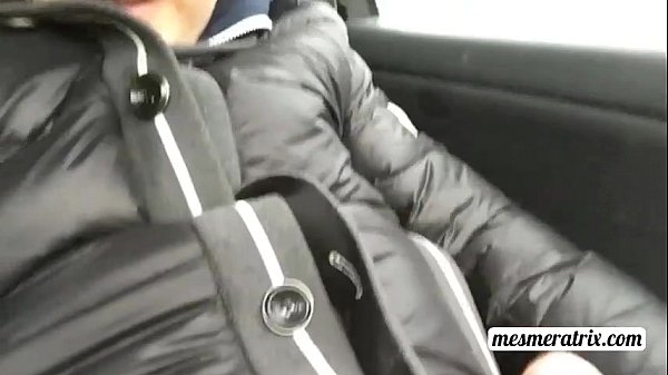 Play MP4 - Mesmeratrix makes a HANDJOB to Andrea Dipr&egrave; in the CAR&excl;&excl;&excl; Very dengerous&excl;&excl;&excl;