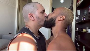 I dominated Kxorr&atilde_o in the hot kiss