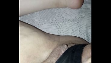 Slip Neri Che Fanno Odore Di Fica E Incinta thumbnail