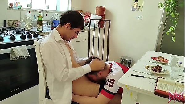 Ele veio me mostrar a palavra de Deus e eu s&oacute; quis saber do var&atilde;o dele (COMPLETO NO RED) 