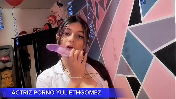 Naughty girl came to provoke me with a short dress without panties moved her ass on the stick and it came out casero real 