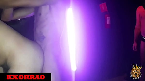 Fudendo Gostoso Na Festa Dando Sao Paulo! Parte 4 thumbnail
