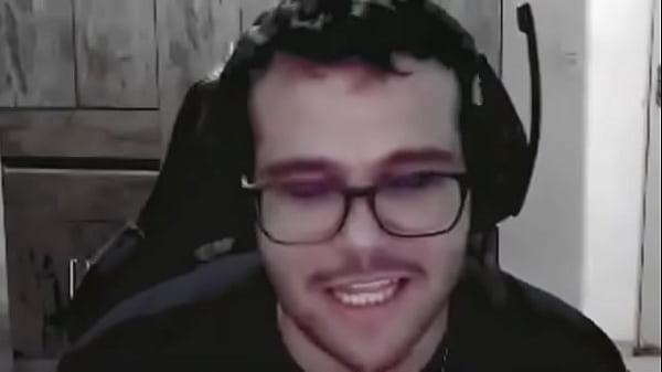 Ela fudendo e eu gravando_vídeo kkk