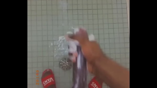 Amateur shower jerk