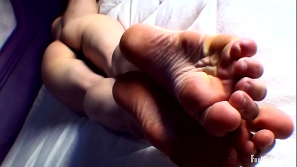 Tall Nude Pixie Sexy Feet thumbnail