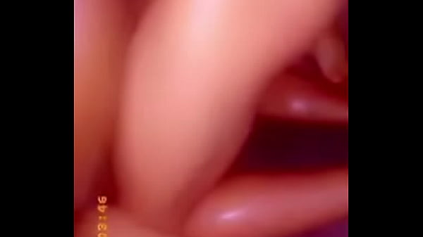 Play MP4 - She wets my whole couch