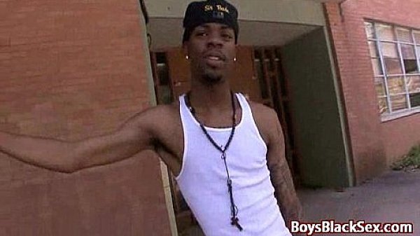 Interracial Hardcore Gay Bareback Fucking 20 