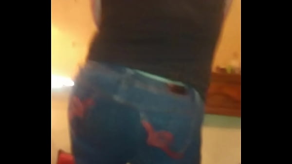 High dumb white slut entertaining the neighborhood 