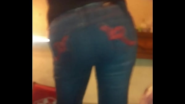 High dumb white slut entertaining the neighborhood 