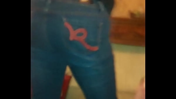 High dumb white slut entertaining the neighborhood 