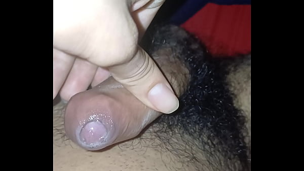 Rola pentelhuda com muito tesao babando e depois gozando