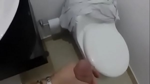 Play MP4 - &iexcl;Town pulling the penis