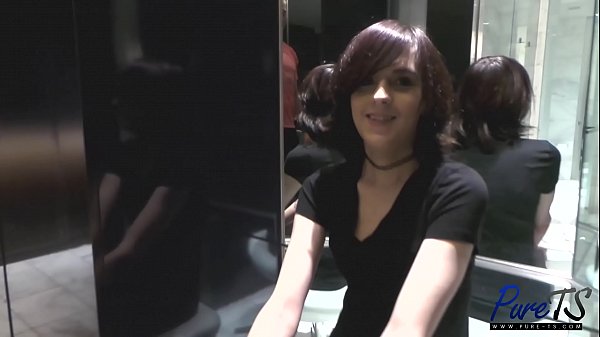 Play MP4 - Emy Amethyst BTS Interview